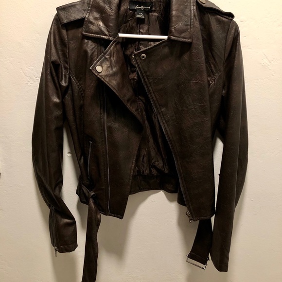 SOLD - Picture 2 of 6